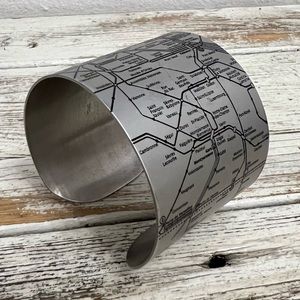 Metal map of Paris bangle cuff
